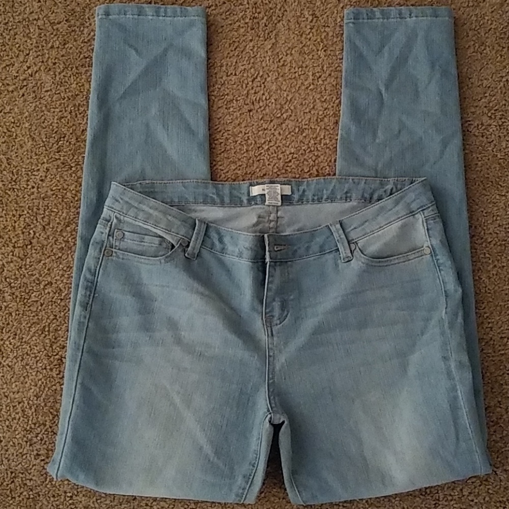 Jeans - Picture 3 of 4